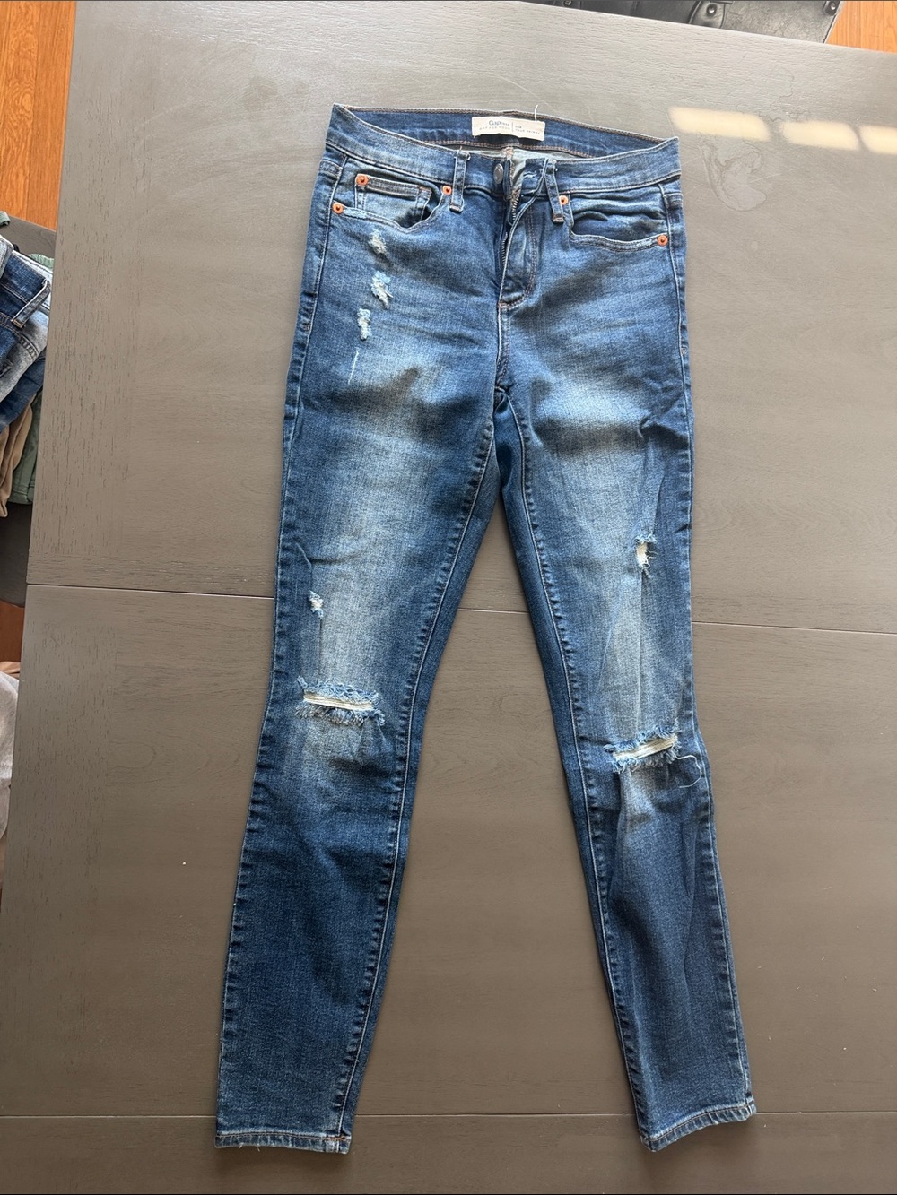 GAP Women's Blue Distressed Skinny Jeans